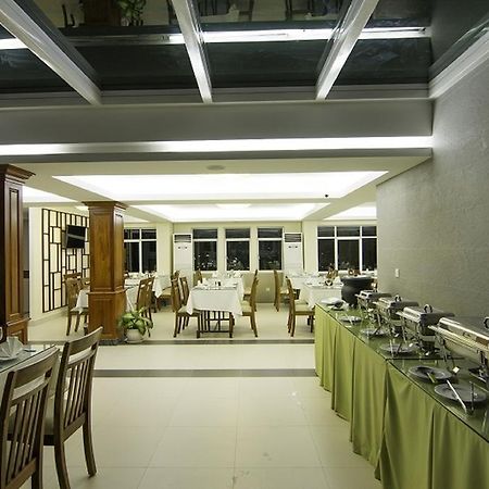 Rose Emerald Hotel Phnom Penh Exterior photo