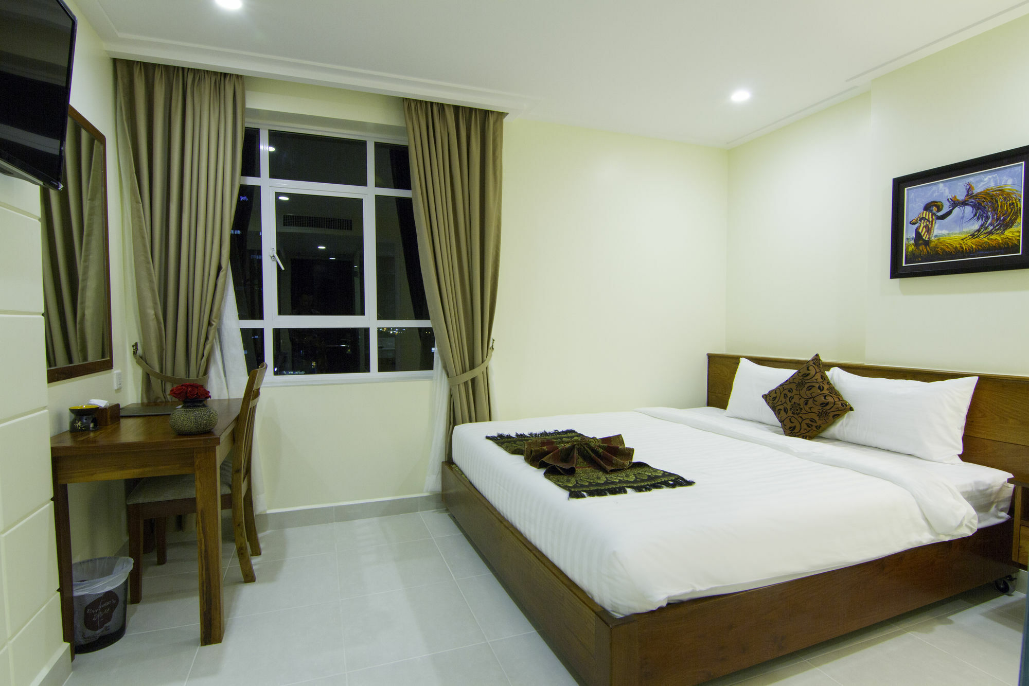 Rose Emerald Hotel Phnom Penh Exterior photo